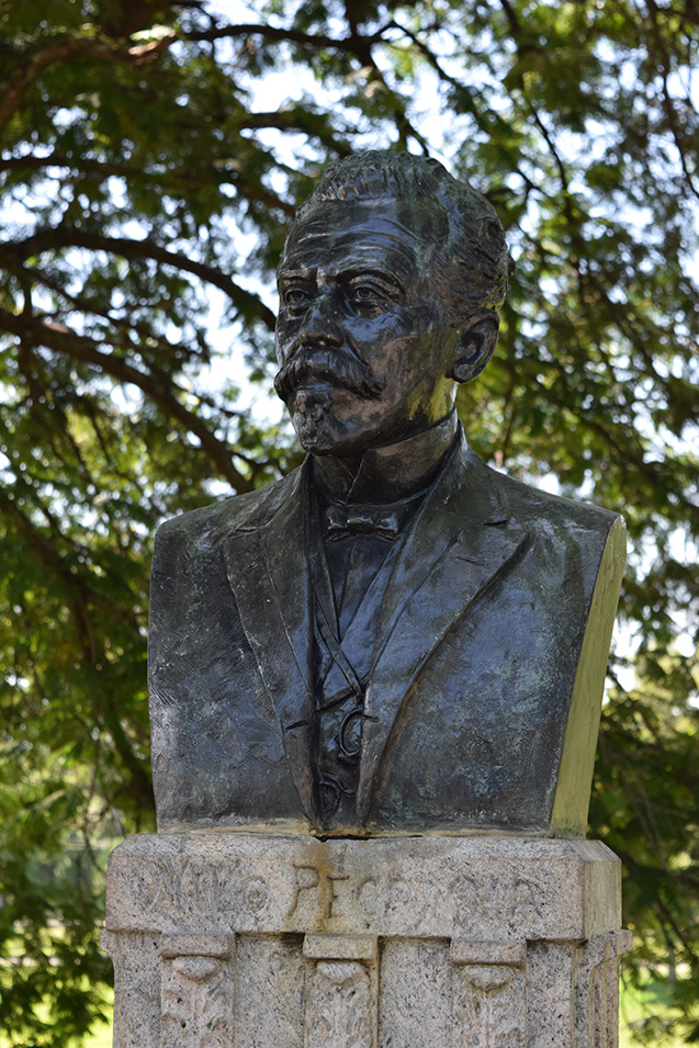 busto de Nilo Peçanha